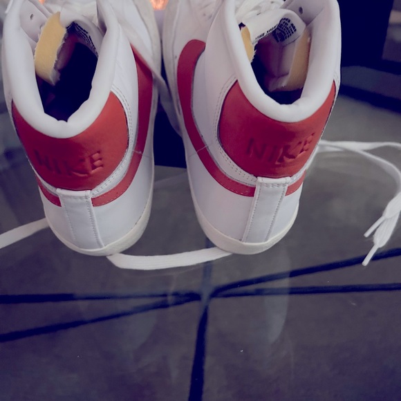 Nike high tops never worn - Picture 5 of 7